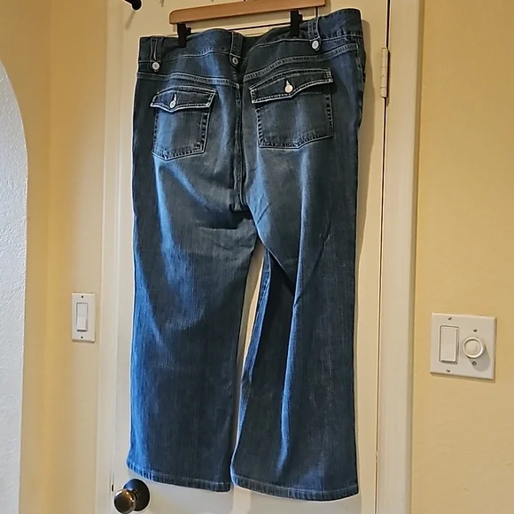 Old Navy Women's plus low waist Stretch jeans size 20 - Picture 5 of 7